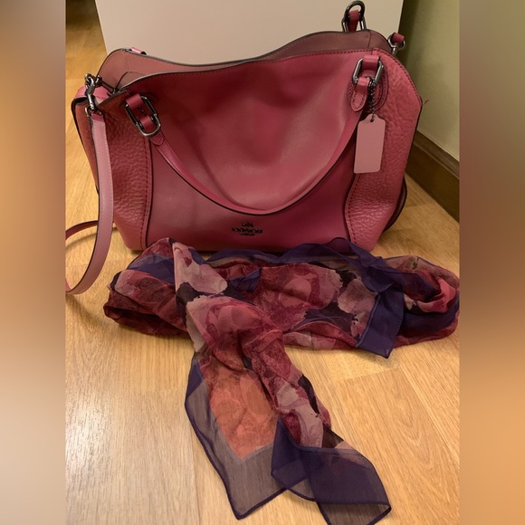 Pink Coach purse with small scarf - Picture 4 of 9